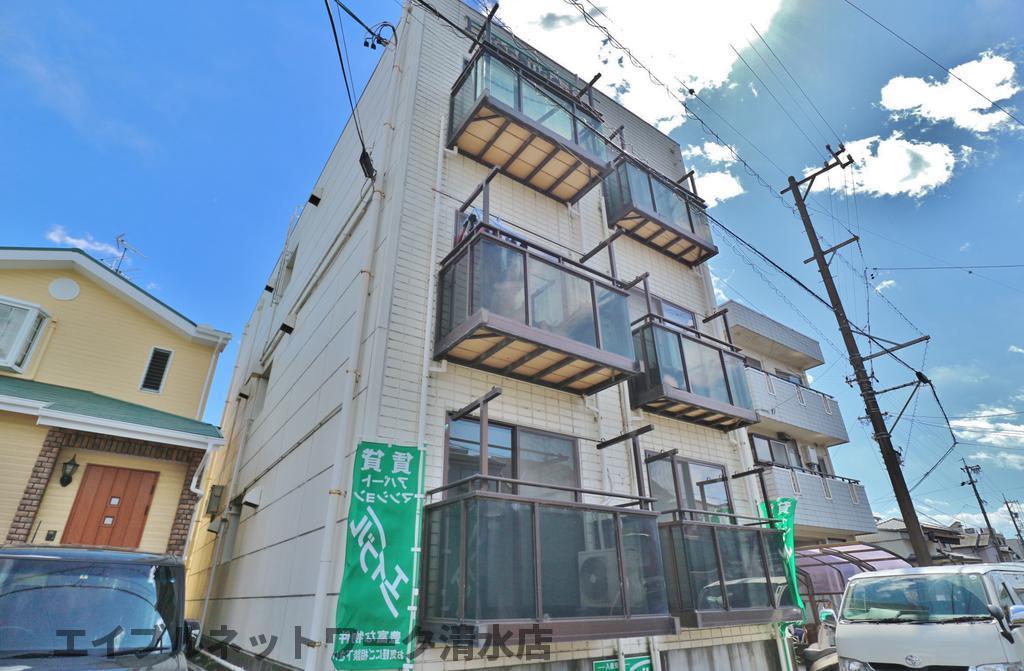 静岡市清水区追分のマンションの建物外観