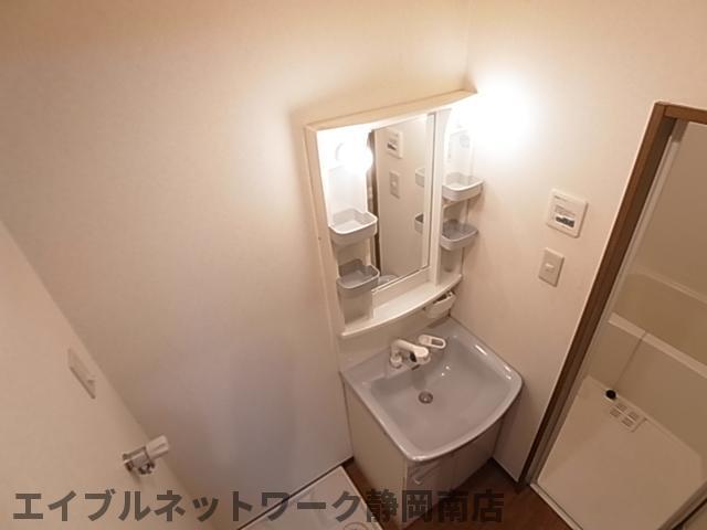 洗面設備　広い洗面スペース