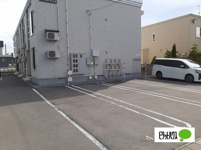 【ＤＲＥＡＭＳ　ＷｉｎIIの駐車場】