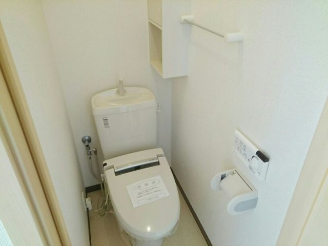 【深川市北光町のアパートのトイレ】