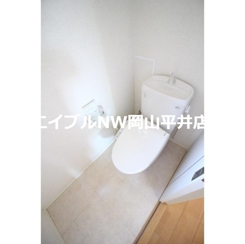 【玉野市田井のアパートのトイレ】
