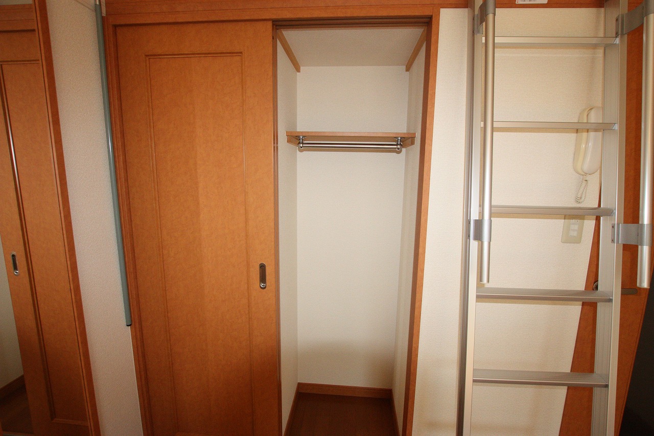 収納　クローゼット