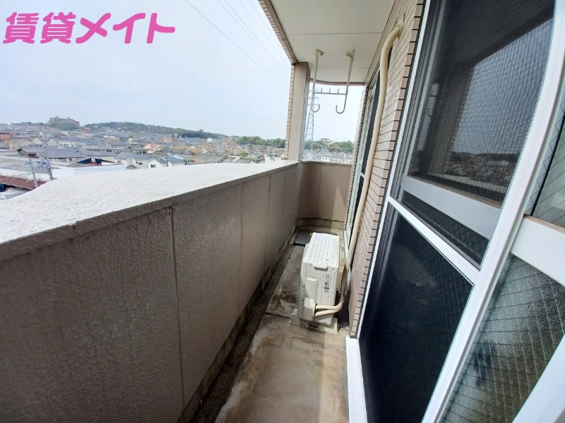 バルコニー　同型反転タイプのお写真です