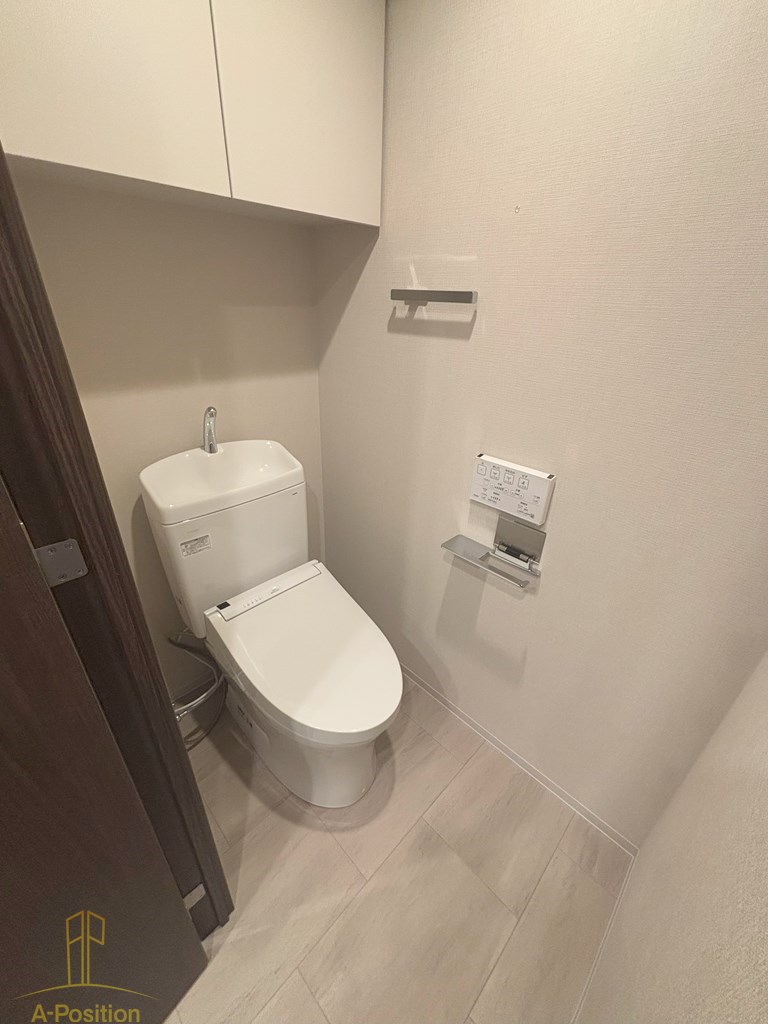 トイレ　シーズンフラッツ中崎