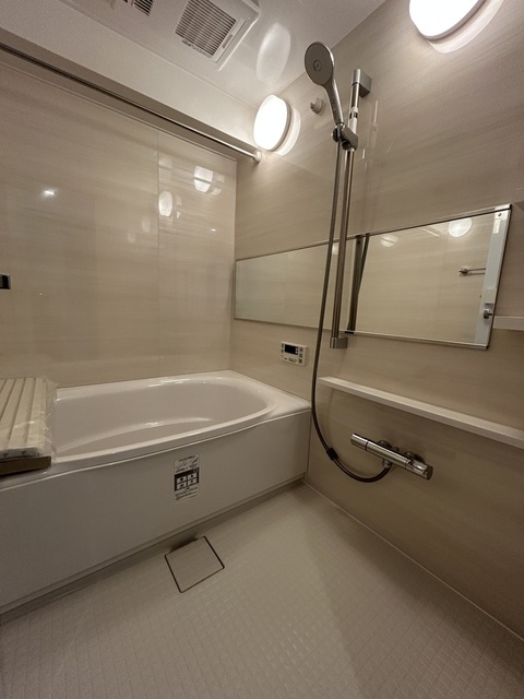 バス・シャワールーム　追い焚き・浴室乾燥機付