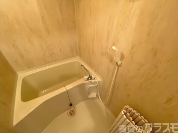 バス・シャワールーム　一日のお疲れをお取りください。