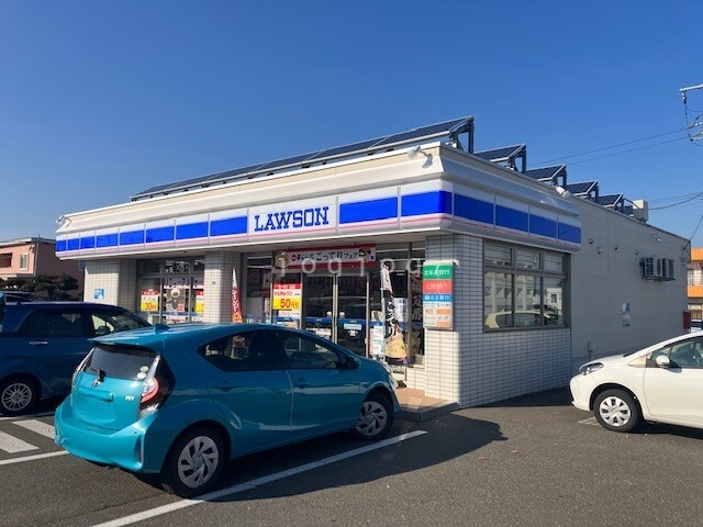 コンビニ　ローソン帯広西１７条南３丁目店（コンビニ）まで310m