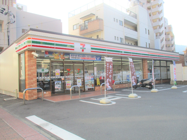 コンビニ　セブンイレブン長崎岩川町店（コンビニ）まで256m