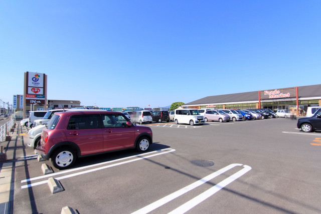 スーパー　コープ余戸（スーパー）まで778m