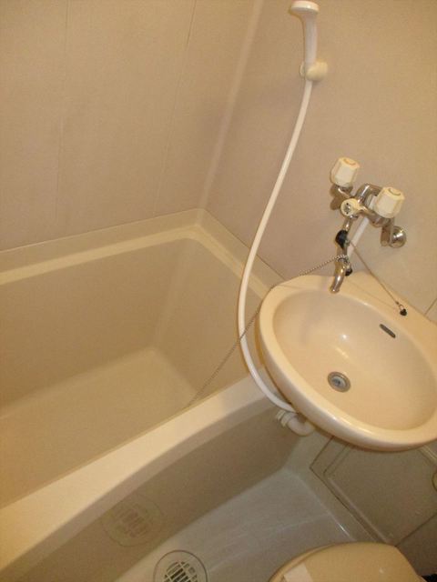 バス・シャワールーム　「バスルーム」