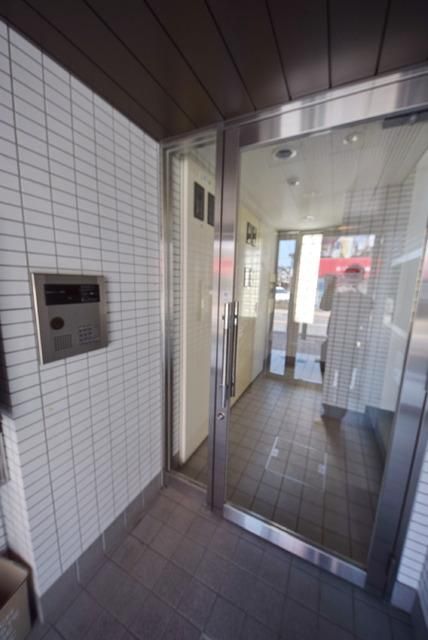 エントランス　★お問い合わせはタウンハウジングまで★