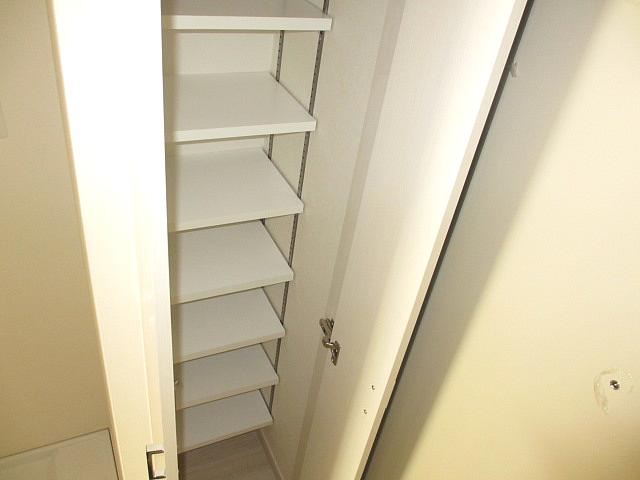 玄関　たくさん靴が入ります。