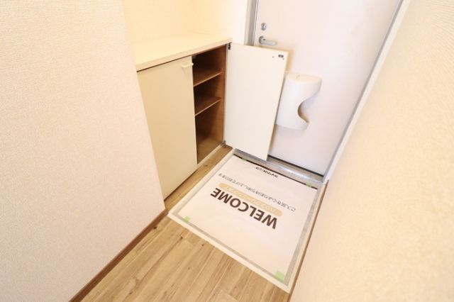 ハイツはるみつの玄関写真