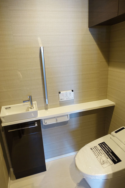 トイレ　※別部屋参考写真