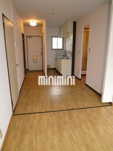 その他部屋・スペース　明るいリビング