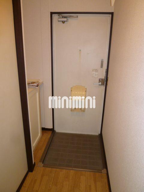 玄関　下駄箱付きの玄関