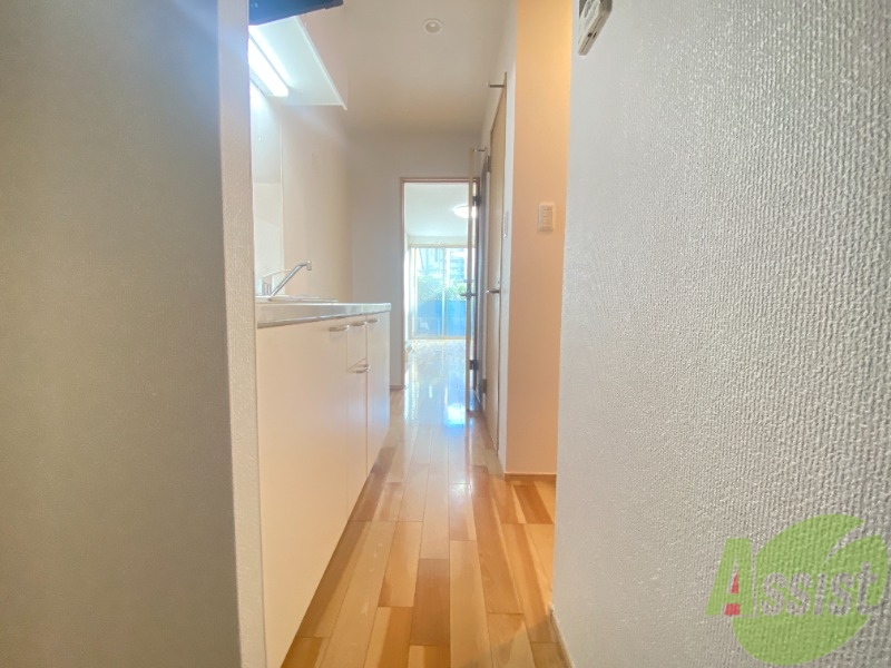 玄関　玄関から撮影しました。奥行がありますね！