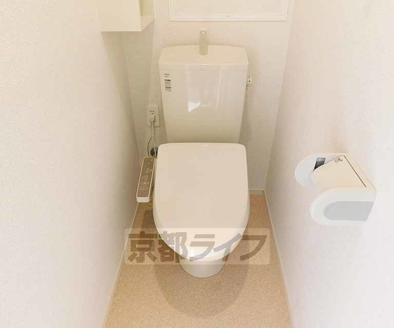 トイレ　ウォシュレット付・