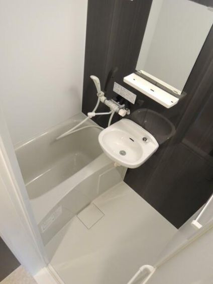 バス・シャワールーム　快適なバスルーム