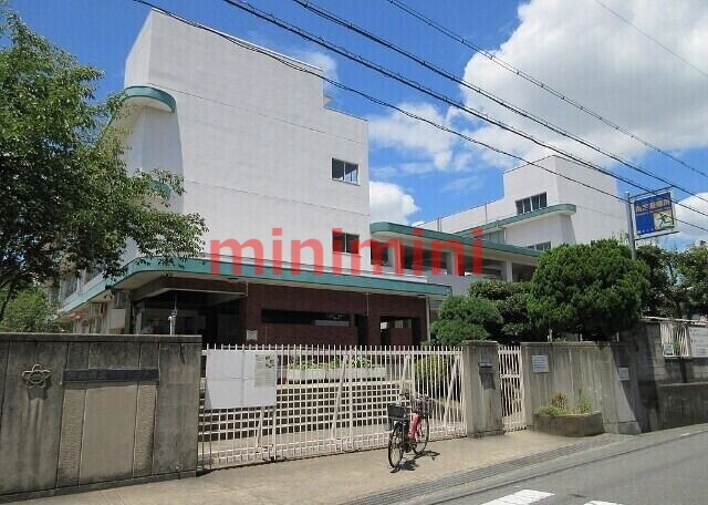 小学校　茨木市立畑田小学校（小学校）まで635m