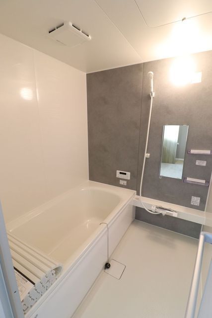 バス・シャワールーム　追い焚き機能有り