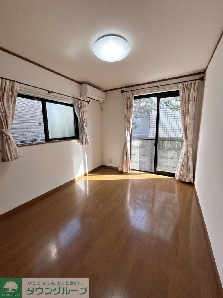 居室・リビング　洋室C：約5.8帖※カーテン・カーテンレースは性能保証除外