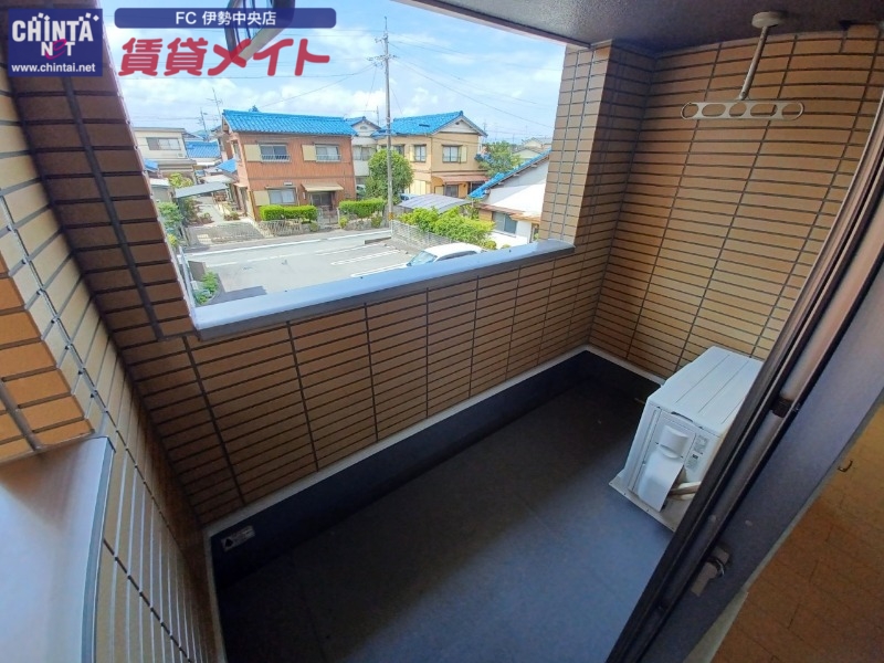 バルコニー　同物件別室反転写真