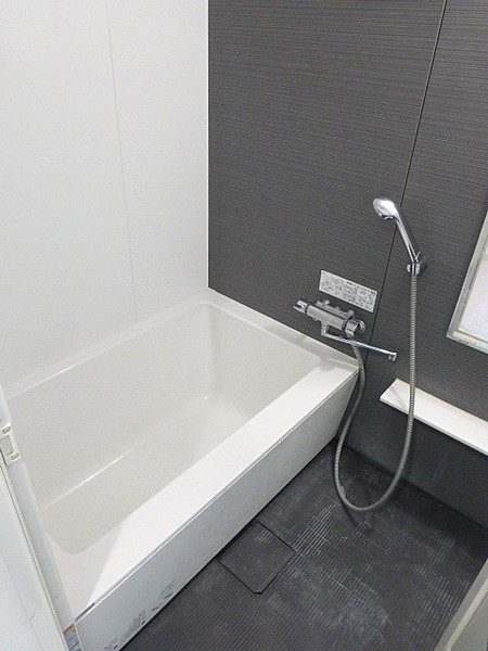 バス・シャワールーム　※別部屋参考写真