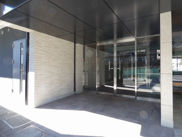 エントランス　エントランス