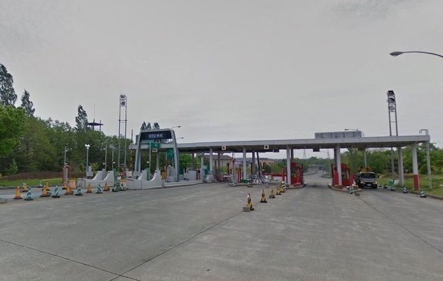 その他　八戸ＩＣ（その他）まで2400m