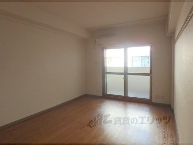 居室・リビング　居室