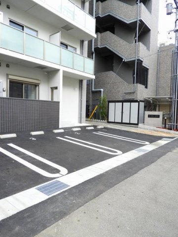 駐車場　駐車スペースもあります