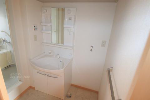 洗面設備　洗髪洗面化粧台