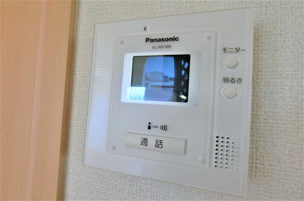 セキュリティ　同型物件の写真、配色に違いあり