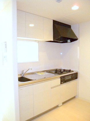 キッチン　対面式のシステムキッチンです♪