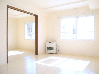 居室・リビング　日当たり良好のリビング♪