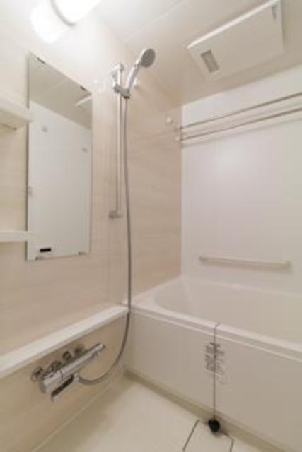 バス・シャワールーム　※写真は同タイプ住戸です。