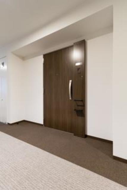 玄関　※写真は同タイプ住戸です。