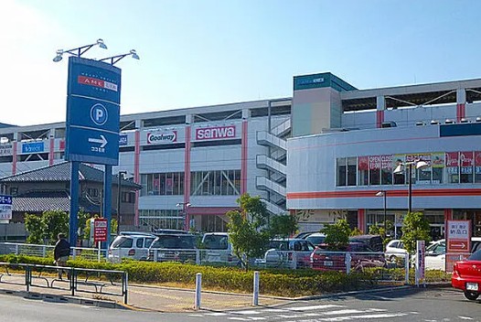 ショッピングセンター　アメリア稲城ショッピングセンター（ショッピングセンター）まで665m