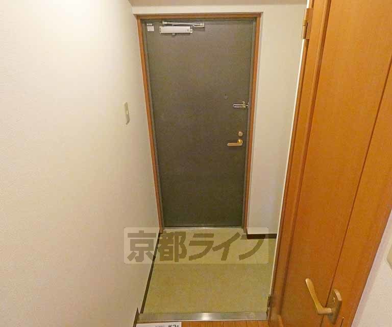 玄関　玄関です。