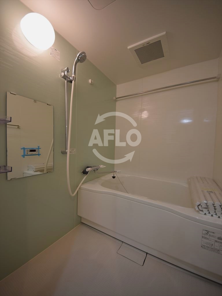 バス・シャワールーム　COCORO-WEST　浴室