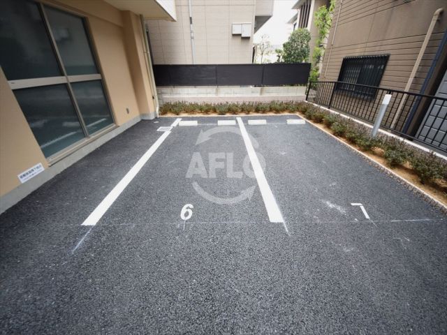 駐車場　COCORO-WEST　駐車場