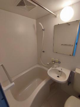 バス・シャワールーム　バス（イメージ）