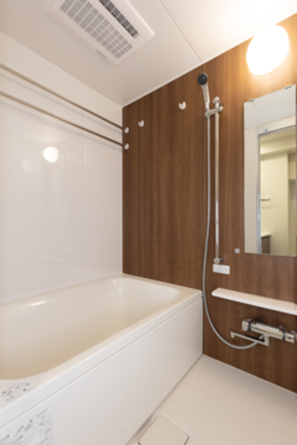 バス・シャワールーム　※写真は同タイプ住戸です。