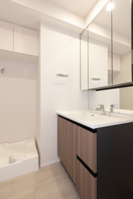 洗面設備　※写真は同タイプ住戸です。