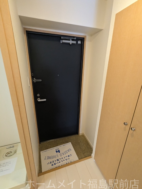 玄関　反転タイプ