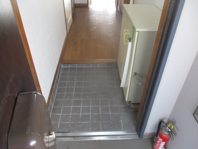 玄関　シューズボックスございます。