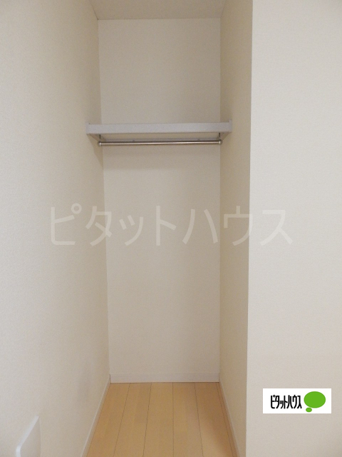 収納　クローゼット