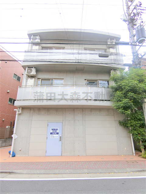 建物外観　2004年4月築　RC鉄筋コンクリート造地上3階建て総戸数1