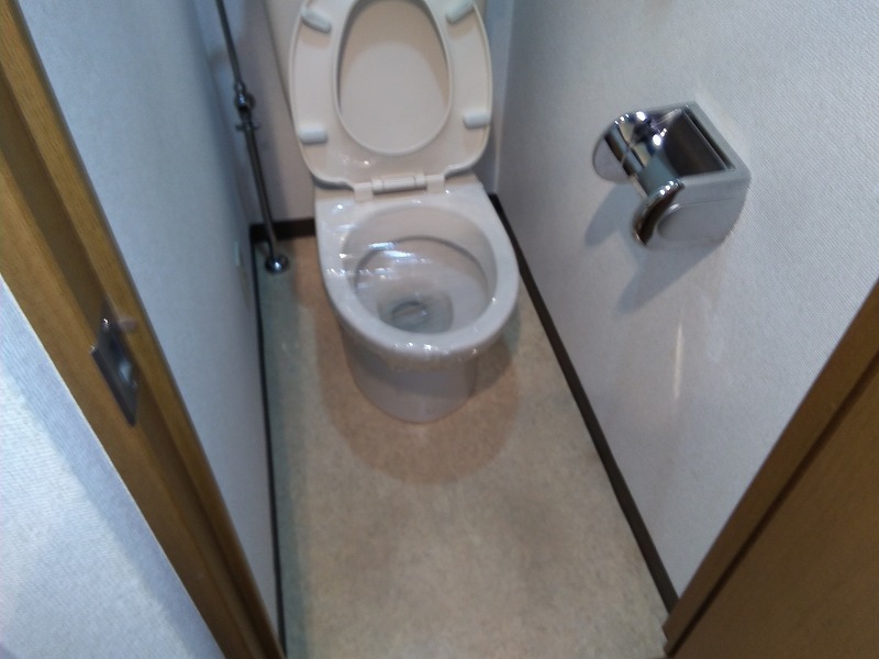 トイレ　トイレ